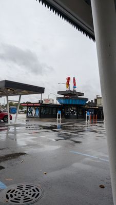 Superdawg Drive-In by null