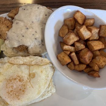Another Broken Egg Cafe - Biscuit & Gravy - Breakfast & Brunch Near Me - Austin, Texas