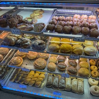 King Donuts - $1.50 each or $16 for a dozen - Donuts Near Me - Salem, Oregon