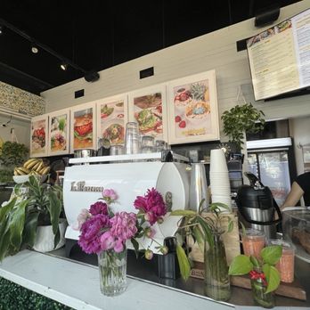 Vui’s Juice Cafe - Juice Bars & Smoothies Near Me - Nashville, Tennessee Vui’s Juice Cafe - Juice Bars & Smoothies Near Me - Nashville, Tennessee