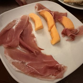 Er Faciolaro - Prosciutto with melon - Roman Near Me - Rome, RM