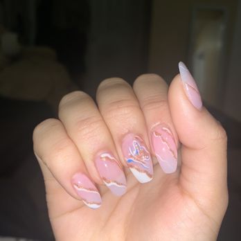 Madelyn Chicago Nail Spa - Nails - Nail Salons Near Me - Chicago, Illinois Madelyn Chicago Nail Spa - Nails - Nail Salons Near Me - Chicago, Illinois
