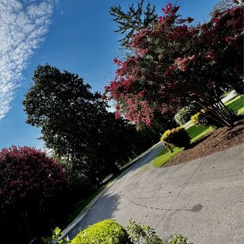 Kenilworth Inn - The grounds of salubrity. - Apartments Near Me - Asheville, North Carolina Kenilworth Inn - The grounds of salubrity. - Apartments Near Me - Asheville, North Carolina