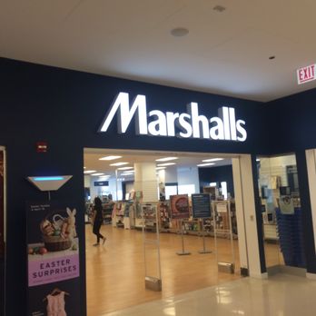 Marshalls - The entrance - Department Stores Near Me - Chicago, Illinois
