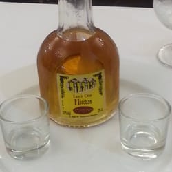 Cazorla - Chupito licor de hierbas. .. invitación del restaurante