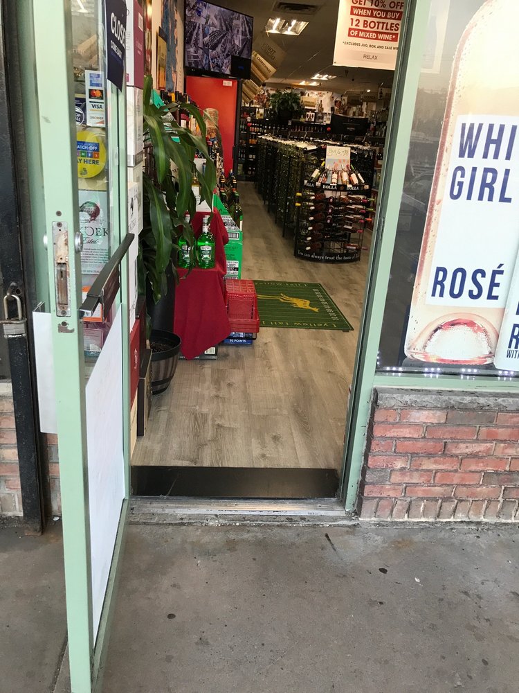 MARCO’S DISCOUNT WINES & LIQUORS 1000 Rossville Ave, Staten Island