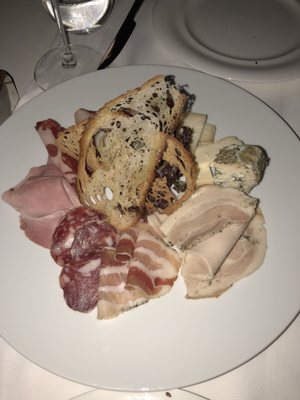 Divinity Restaurant & Lounge Bar by null