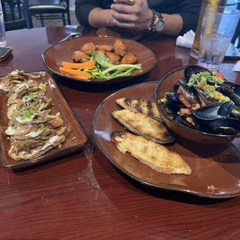 Mt Rushmore Brewing - Duck appetizer, back muzzles dish and the wings - Brewpubs Near Me - Custer, South Dakota Mt Rushmore Brewing - Duck appetizer, back muzzles dish and the wings - Brewpubs Near Me - Custer, South Dakota