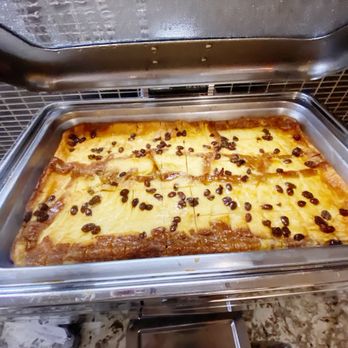 100 Sails Restaurant & Bar - Prince Bread Pudding - Buffets Near Me - Honolulu, Hawaii