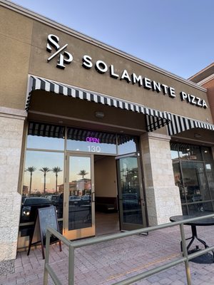 Solamente Pizza by null