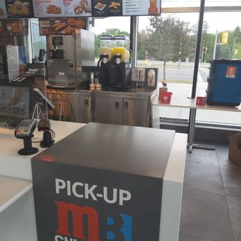 Mary Brown's - Chicken Shop Near Me - Markham, Ontario