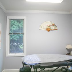 Holistic Acupuncture