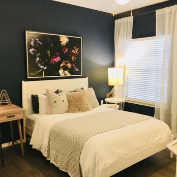 Treehouse Locators - Guest room - Apartment Agents Near Me - Austin, Texas Treehouse Locators - Guest room - Apartment Agents Near Me - Austin, Texas