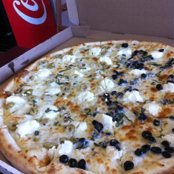 NY Giant Pizza - White pizza with half black olives and half green olives - yum!! - Pizza Near Me - San Diego, California