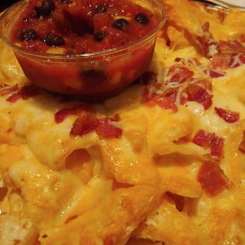 Shadowbox Live - Cheese nachos with bacon - Performing Arts Near Me - Columbus, Ohio