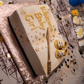 Tres Belle Cakes - Baby shower cake - Desserts Near Me - Cincinnati, Ohio