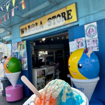Waiola Shave Ice - POG and Blue Hawaii with condensed milk and mochi - Ice Cream & Frozen Yogurt Near Me - Honolulu, Hawaii Waiola Shave Ice - POG and Blue Hawaii with condensed milk and mochi - Ice Cream & Frozen Yogurt Near Me - Honolulu, Hawaii