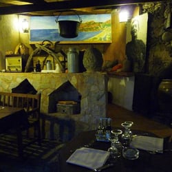 Ferme Auberge Pietra Moneta - Déco rustico-pêle mêle