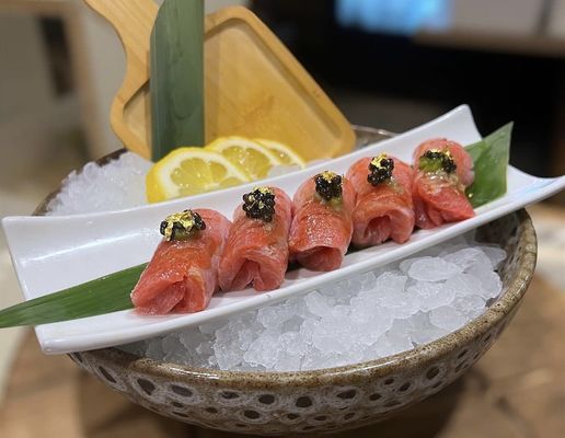 HARU sushi by null