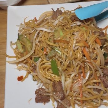 Trendy Dumpling - Beef Lo Mein - Noodles Near Me - Houston, Texas Trendy Dumpling - Beef Lo Mein - Noodles Near Me - Houston, Texas