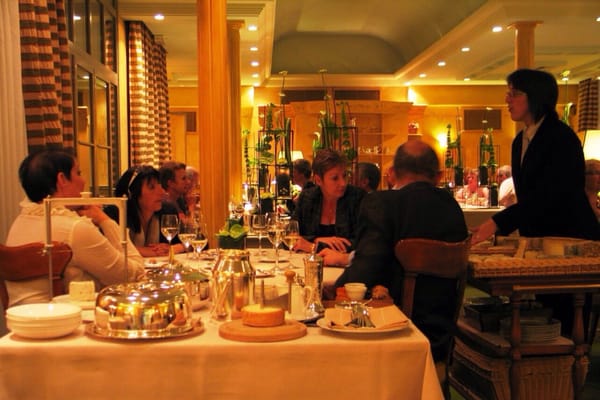 Restaurant Espace PH3 @ Hôtel La Pyramide by null