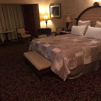 Peppermill Reno - Nice size room - Casinos Near Me - Reno, Nevada