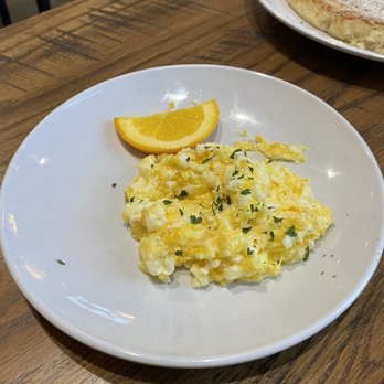 Brick & Spoon - Biloxi - Scrambled eggs with cheese - Breakfast & Brunch Near Me - Biloxi, Mississippi