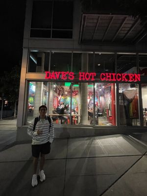 Dave's Hot Chicken by null
