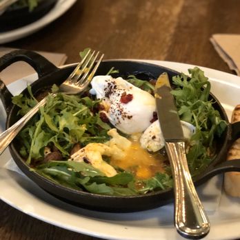 Medina Cafe - Fricasée Champignon - Breakfast & Brunch Near Me - Vancouver, British Columbia