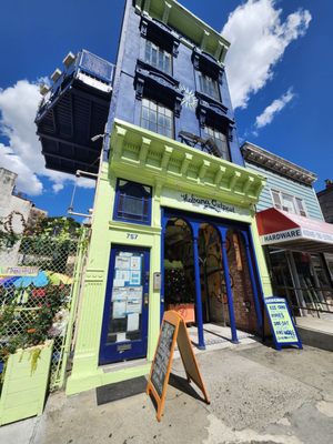Habana Outpost by null