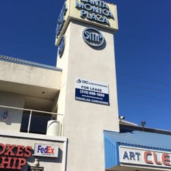 Santa Monica Plaza