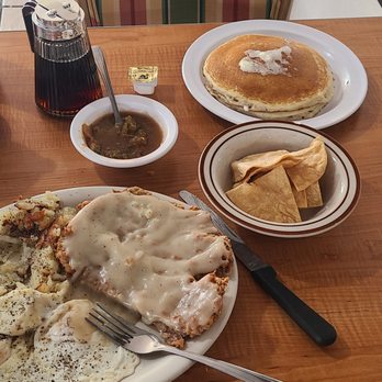 Elmers Dinner - Chicken Fried steak, breakfast. - Breakfast & Brunch Near Me - El Paso, Texas Elmers Dinner - Chicken Fried steak, breakfast. - Breakfast & Brunch Near Me - El Paso, Texas