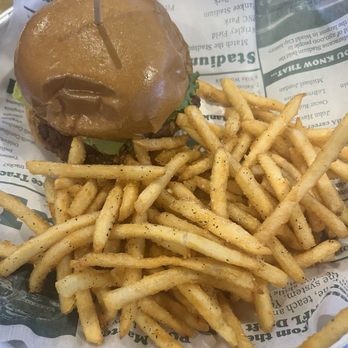 Sportsbook Bishop Arts - Classic burger - Sports Bars Near Me - Dallas, Texas Sportsbook Bishop Arts - Classic burger - Sports Bars Near Me - Dallas, Texas