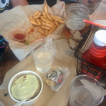 FISH DISTRICT - Couldn't finish the food but they were good - Seafood Near Me - San Diego, California