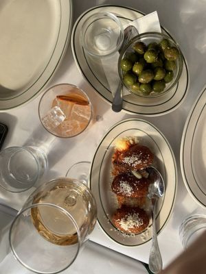 Rosemary's East by null