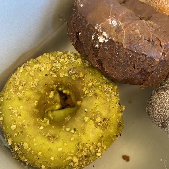 Friendly Donuts - Vegan Pistachio is amazing - Donuts Near Me - Orange, California