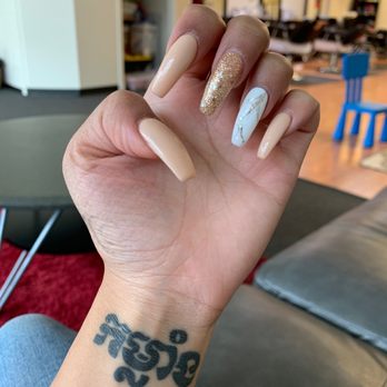 Cute Nails - Nail Salons Near Me - Kent, Washington