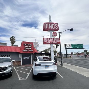 Dino's Lounge - Dive Bars Near Me - Las Vegas, Nevada Dino's Lounge - Dive Bars Near Me - Las Vegas, Nevada