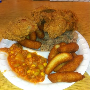 Smithfield's Chicken 'N Bar-B-Q - Yummy - American Near Me - Henderson, North Carolina Smithfield's Chicken 'N Bar-B-Q - Yummy - American Near Me - Henderson, North Carolina