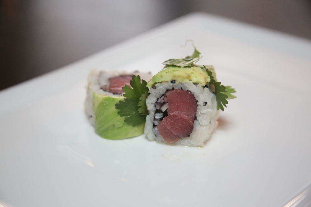 Makitori Sushi & Yakitori Logo