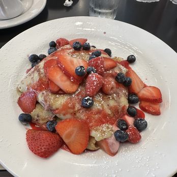 Brunch Cafe-Arlington Heights - Berry Berry Crepe - Breakfast & Brunch Near Me - Arlington Heights, Illinois