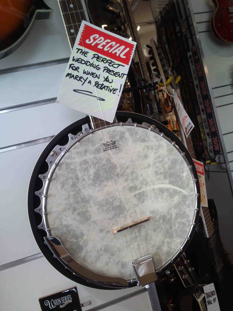 THE GUITAR CENTRE Updated July 2024 922 Stanley St, East Brisbane