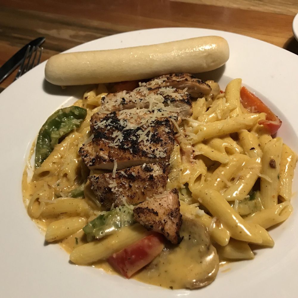 MacKenzie River Pizza, Grill & Pub - Pizza Near Me - Kalispell, Montana