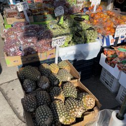 Bloor Fruit Market
