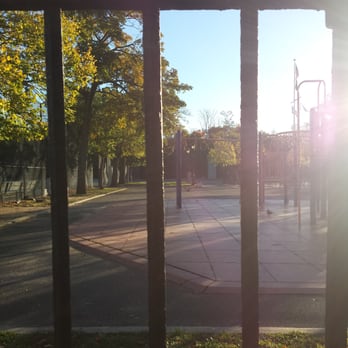 Kelly Playground - Playgrounds Near Me - Brooklyn, New York