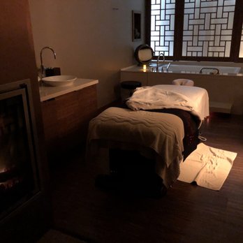CHI, The Spa at Shangri-La - Massage room. There is a bath, a shower, a fireplace and a full washroom. Very relaxing! - Day Spas Near Me - Vancouver, British Columbia CHI, The Spa at Shangri-La - Massage room. There is a bath, a shower, a fireplace and a full washroom. Very relaxing! - Day Spas Near Me - Vancouver, British Columbia