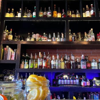 El Moro Spirits & Tavern - New American Near Me - Durango, Colorado El Moro Spirits & Tavern - New American Near Me - Durango, Colorado