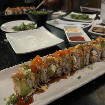 OHO Sushi Studio - Salmon Lovers Roll - Sushi Bars Near Me - Long Beach, California OHO Sushi Studio - Salmon Lovers Roll - Sushi Bars Near Me - Long Beach, California