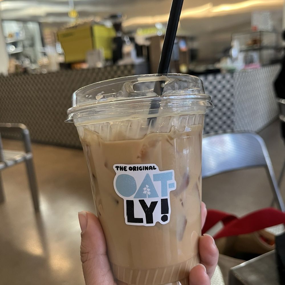 Wonderift Coffee - Banana bread latte with oat milk - Coffee & Tea Near Me - Phoenix, Arizona Wonderift Coffee - Banana bread latte with oat milk - Coffee & Tea Near Me - Phoenix, Arizona