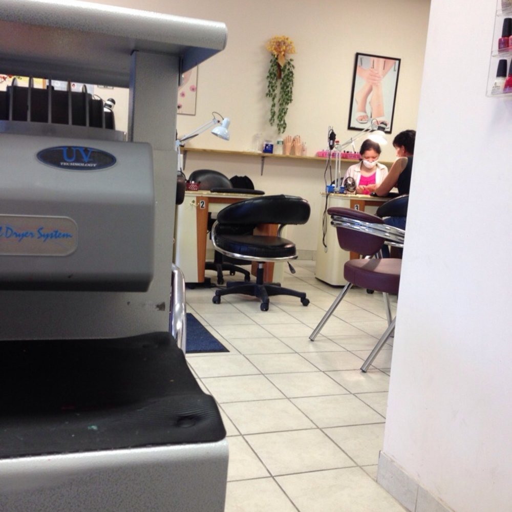Diamond Nails - From drying station - Nail Salons Near Me - New Paltz, New York Diamond Nails - From drying station - Nail Salons Near Me - New Paltz, New York